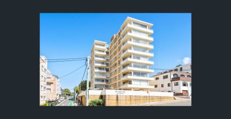 Modern beachside 1 Bedroom apartment directly opposite Coogee beach & Coogee Pavilion - Photo 2