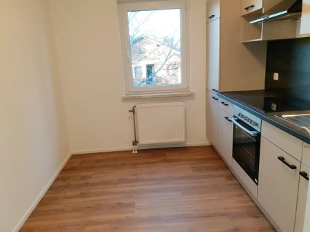 Sanierte Wohnung - mit neuer Küche zu vermieten! - Photo 3