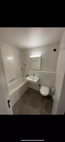 Bel appartement de 2 pièces entièrement renové - Photo 5