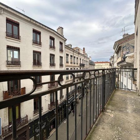 Location Appartement 3 pièces 62m² ST ETIENNE 42000 - Photo 4