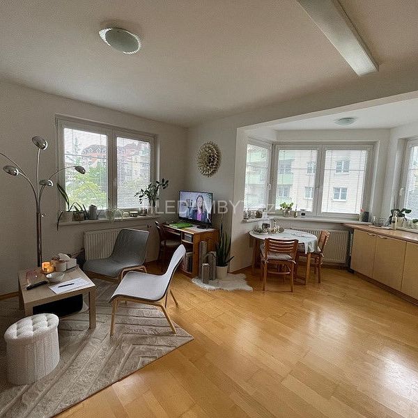 Pronájem bytu 2+kk 53 m² - Photo 1