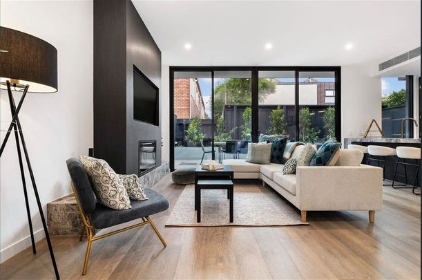 Stunning Family Haven in Elwood – Available 12 Jan 2026 - Photo 1