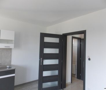 Pronájem novostavby bytu 2+KK s balkónem v 1. patře bytového domu v... - Fotografie 6