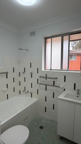 2 Bedroom unit with Carspace - Photo 3