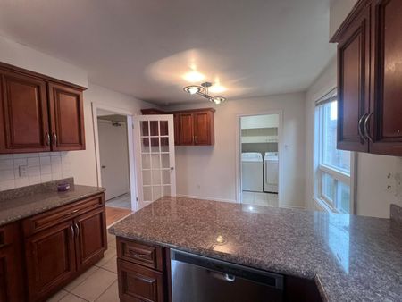 For Lease - 16 Lavron Court Unit# Main Fl, Markham, Ontario - Photo 3