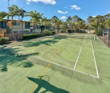 Spacious 3-Bedroom Unit with Resort-Style Facilities – Walk to Grif... - Photo 6