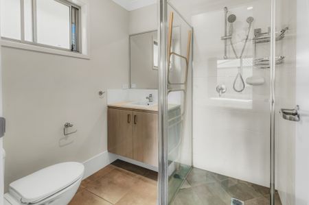 Family Home in Ormeau - Photo 2