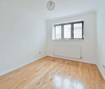 Tudor Manor Gardens, Wd, Watford, WD25 - Photo 3