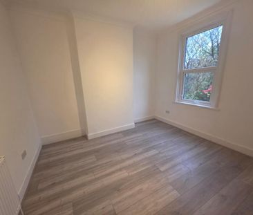 6 bedroom house of multiple occupation to rent - Photo 4