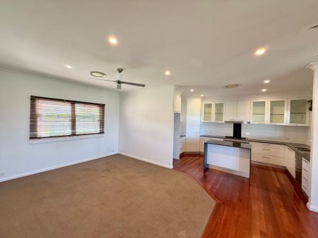 11 Blue Gum Close, Stockrington - Photo 4