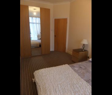 1 Bed Flat, Slipway House, E14 - Photo 3