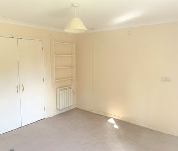 East Barton Road, Bury St. Edmunds, Great Barton - Photo 1