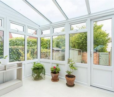 4 bedroom terraced house to rent - Photo 4