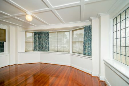 Family Home In Great Location - Photo 3