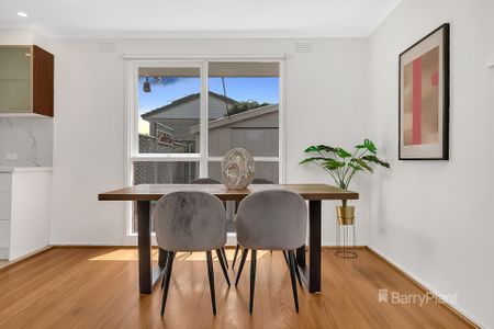 The Perfect Home, In A Great Location! - Photo 4