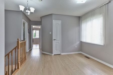 For Lease - 20 Forest Run Boulevard, Vaughan, Ontario - Photo 2