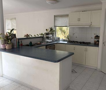 South Perth - Photo 4