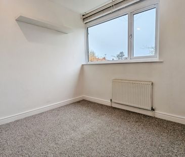 3 bedroom House To Let - Photo 5