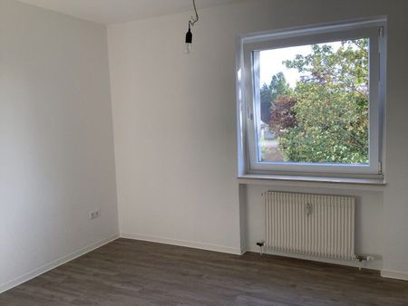 Erstbezug nach Renovierung: 4-Zimmer-Wohnung mit 92,71m² - Photo 3