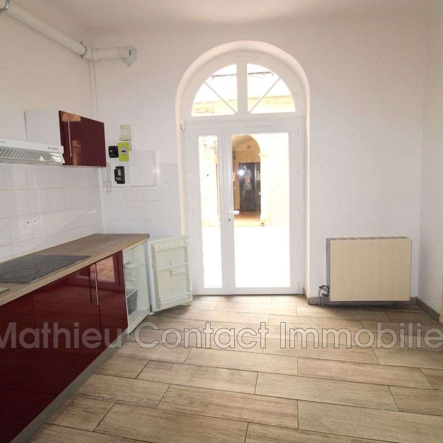 Ecusson, Location appartement 1 pièce 28 m² - Photo 1