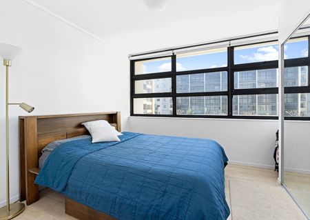 Home For Rent - Photo 4