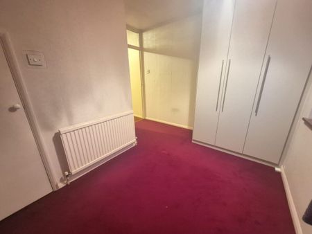 St Marys Avenue South - Photo 4