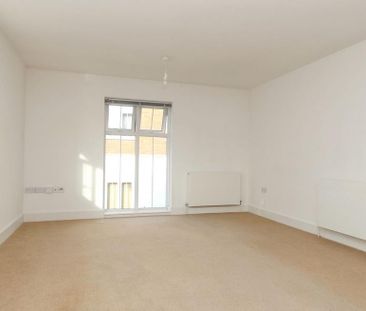 2 bedroom maisonette to rent - Photo 3