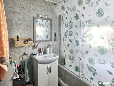 2 bedroom flat to rent - Photo 5
