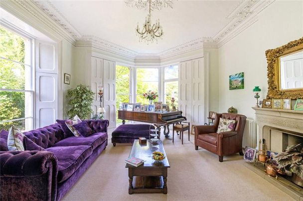 6 bedroom detached house to rent - Photo 1