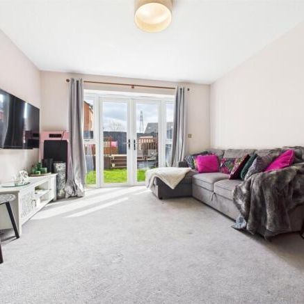 2 bedroom semi-detached bungalow to rent - Photo 1