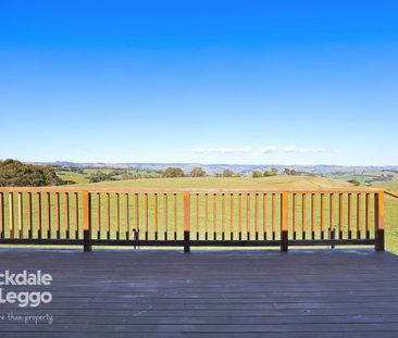 Country Setting 3 Bedroom Home With Views - Photo 6
