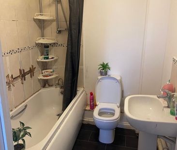 2 Bed Flat, Addington Way, LU4 - Photo 6