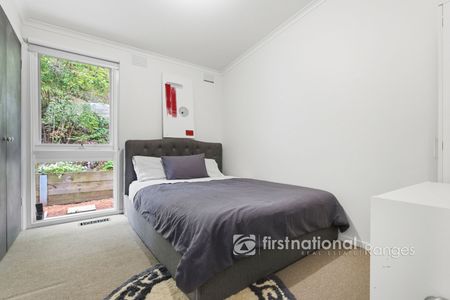 Private Hills Sanctuary with stunning views - Photo 5