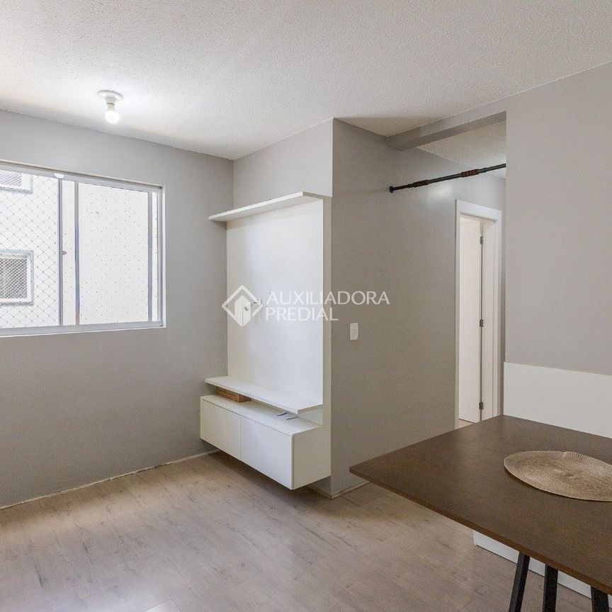 Apartamento com 2 quartos e 45m² para alugar em Centro, Canoas. - Foto 1
