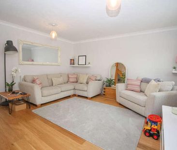 Barry Lynham Drive, Newmarket, CB8 - Photo 1