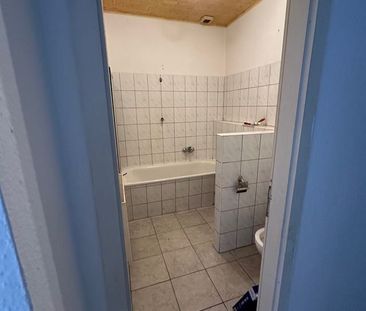 ++ 3-Raum-Wohnung mit Balkon und Pkw-Stellplatz ++ - Photo 6