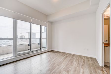 For Lease - 4055 Parkside Village Drive Unit# 422, Mississauga, Ontario - Photo 2