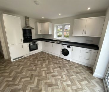 Bowbridge Road, Newark, Notts, NG24 - Photo 4