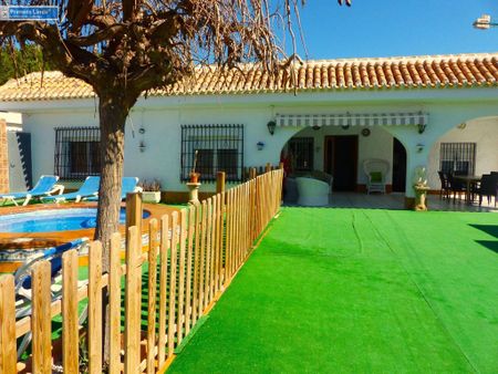 4 room luxury Detached House for rent in La Manga del Mar Menor, Spain - Photo 3