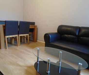 4 bedroom terraced house to rent - Photo 2