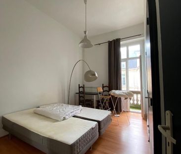 Location Appartement 3 pièces 77m² BORDEAUX 33000 - Photo 3