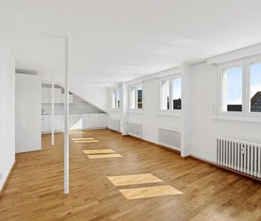 frisch sanierte Dachwohnung in ruhiger Liegenschaft - Photo 4