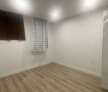 For Lease - 20 Guild Hall Drive Unit# Basement, Toronto, Ontario - Photo 2