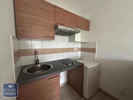 Location Appartement 2 pièces 36m² BRIVE LA GAILLARDE 19100 - Photo 2