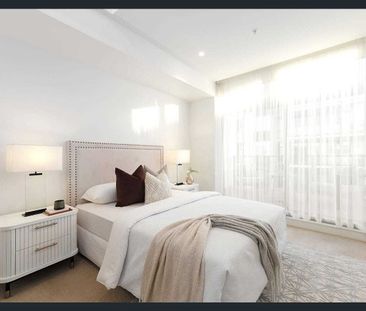 Top floor living in the heart of Lindfield - Photo 4