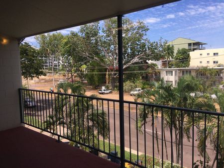 BRIGHT, BREEZY AND IDEALLY LOCATED! - Photo 3