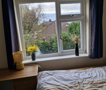 2 bedroom semi-detached house to rent - Photo 6