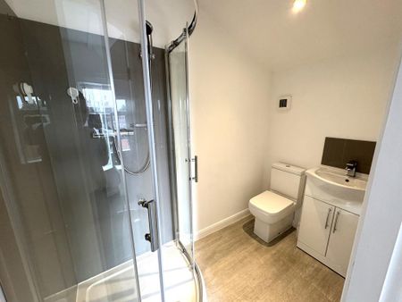 1 bedroom house of multiple occupation to rent - Photo 5