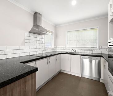 74 Queens Avenue – Comfortable Three Bedroom Home - Photo 6
