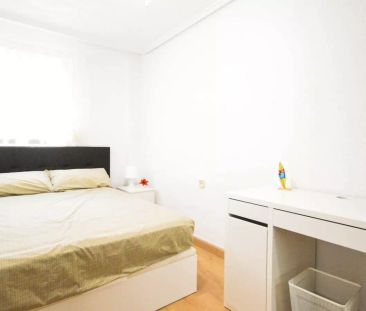 Room in shared apartment in València - Photo 5